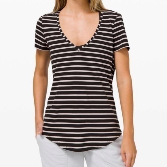 Lululemon Love Tee V - Picture 1 of 3